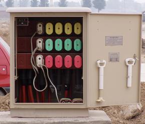 新軍藍(lán)電器 高壓與低壓電纜分接箱及控制按鈕的應(yīng)用解析