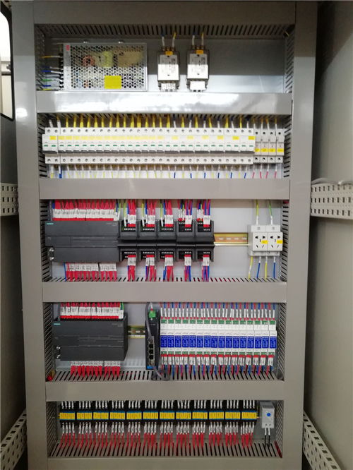 PLC柜編程調(diào)試服務(wù)與配電箱應(yīng)用 華創(chuàng)電氣誠信服務(wù)解析